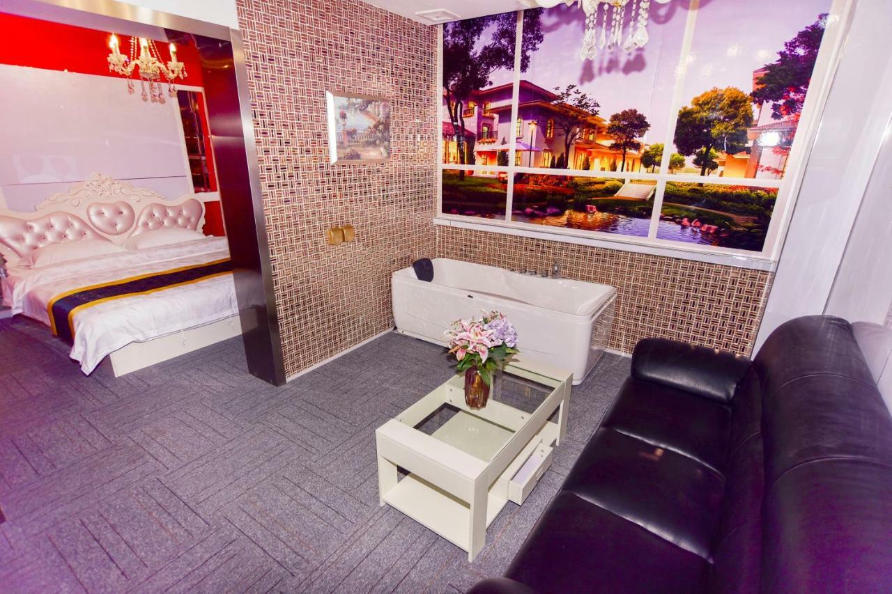 Century Hua Na Loves Boutique Hotel Κινκντάο Εξωτερικό φωτογραφία